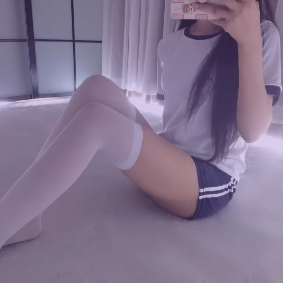 久尘久久久尘海报