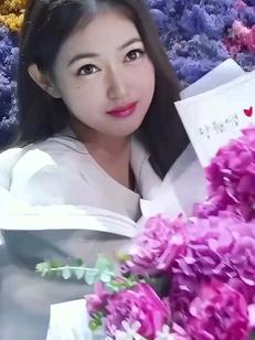 可爱美丽的小姐姐