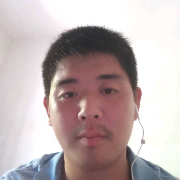 eikmnoruz$海报