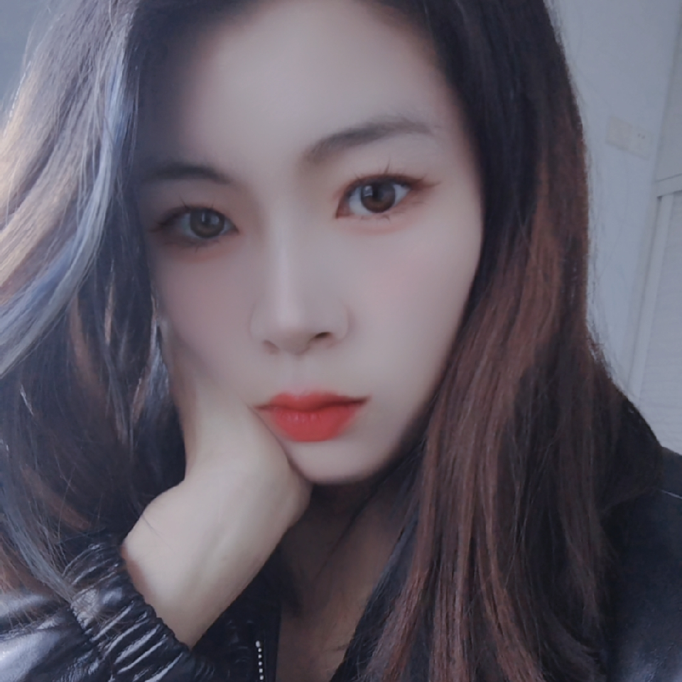 冬静静💖海报