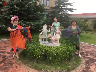 刘忠芹-台依湖酒庄游